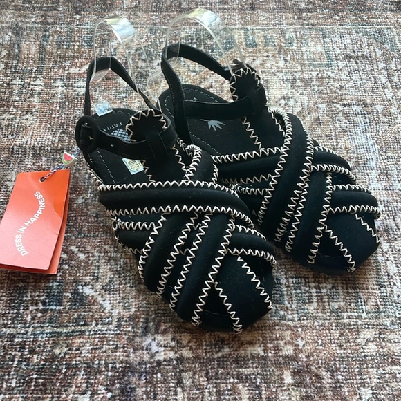 NWT FARM RIO zig zag sandal size 7.5 - Picture 3 of 8